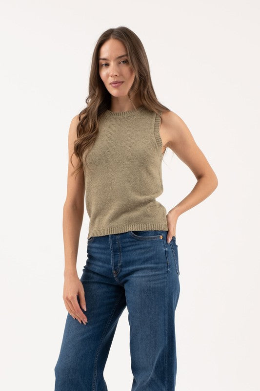 Sleeveless Crew Sweater Top - shopminnoe