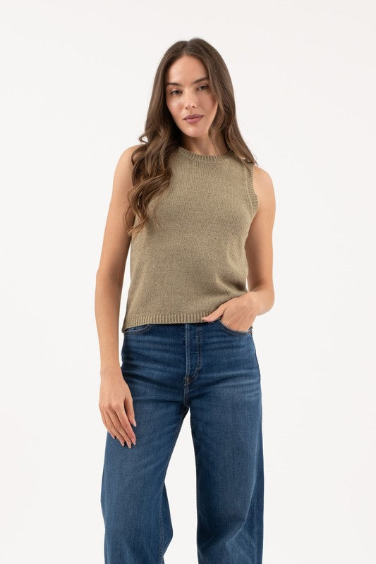 Sleeveless Crew Sweater Top - shopminnoe