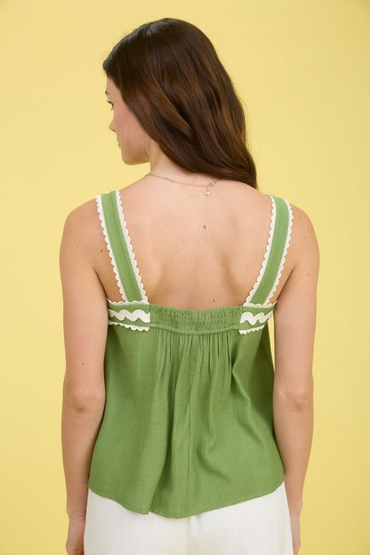 Wavy Trim Tank Top - shopminnoe